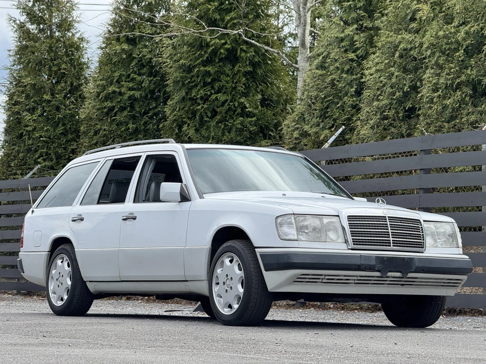 1990 Mercedes-Benz W124 E-Class - Image 19 of 31