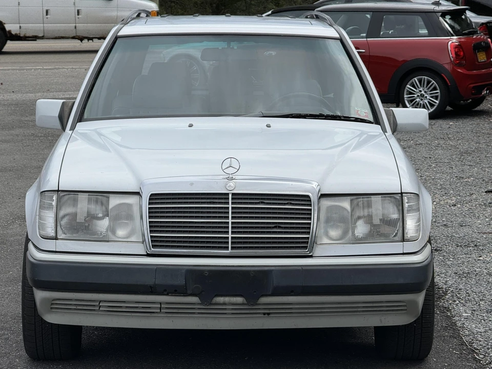 1990 Mercedes-Benz W124 E-Class - Image 20 of 31