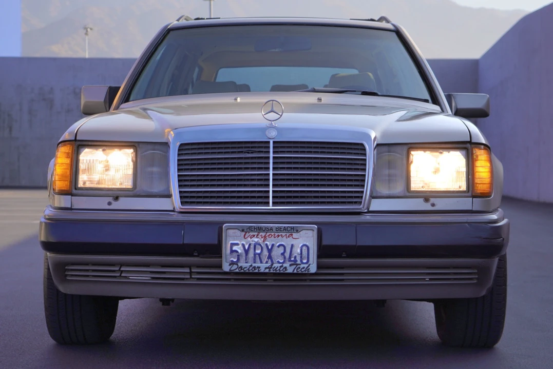 1990 Mercedes-Benz W124 E-Class - Image 11 of 31