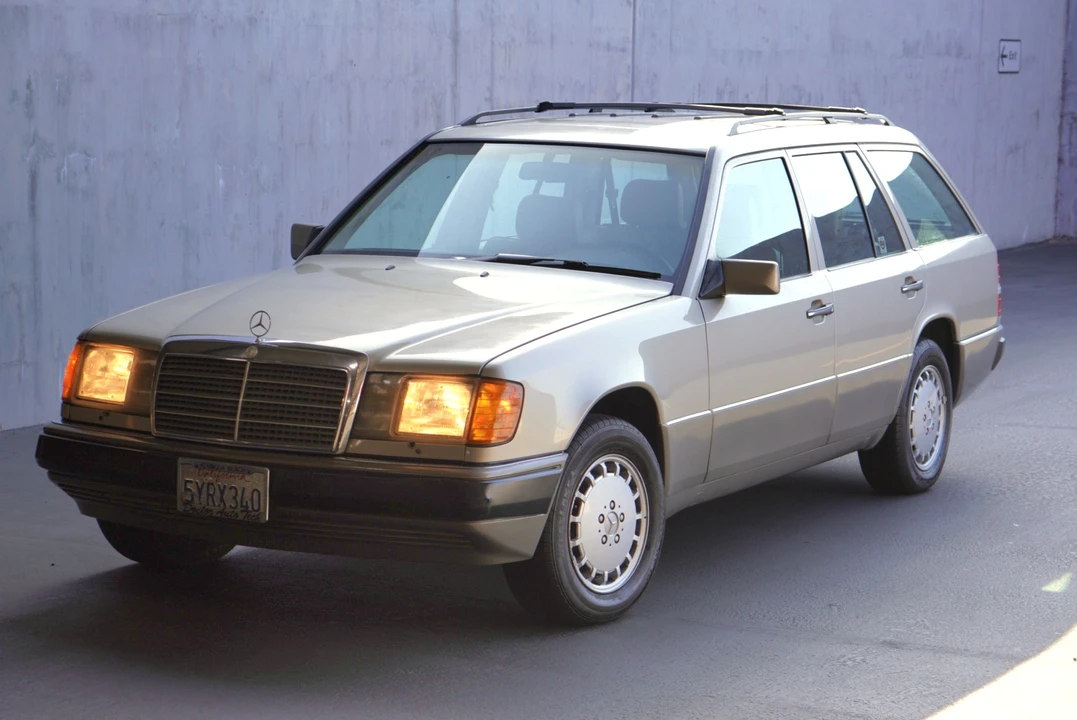1990 Mercedes-Benz W124 E-Class - Image 5 of 31