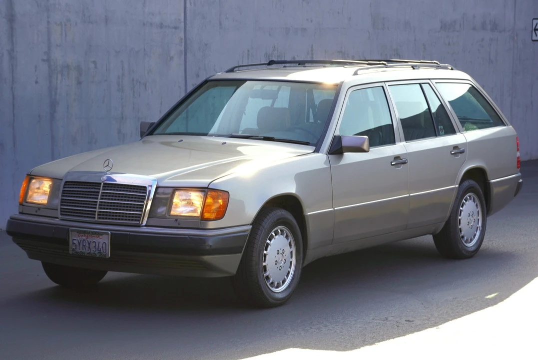 1990 Mercedes-Benz W124 E-Class - Image 4 of 31