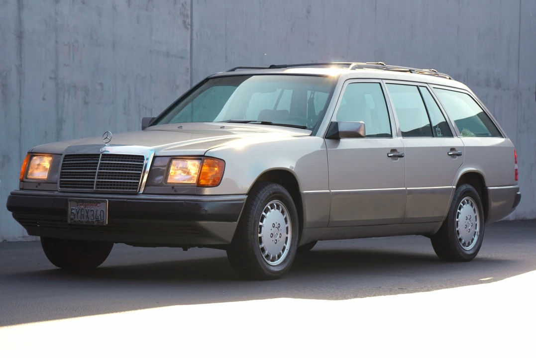 1990 Mercedes-Benz W124 E-Class - Image 3 of 31