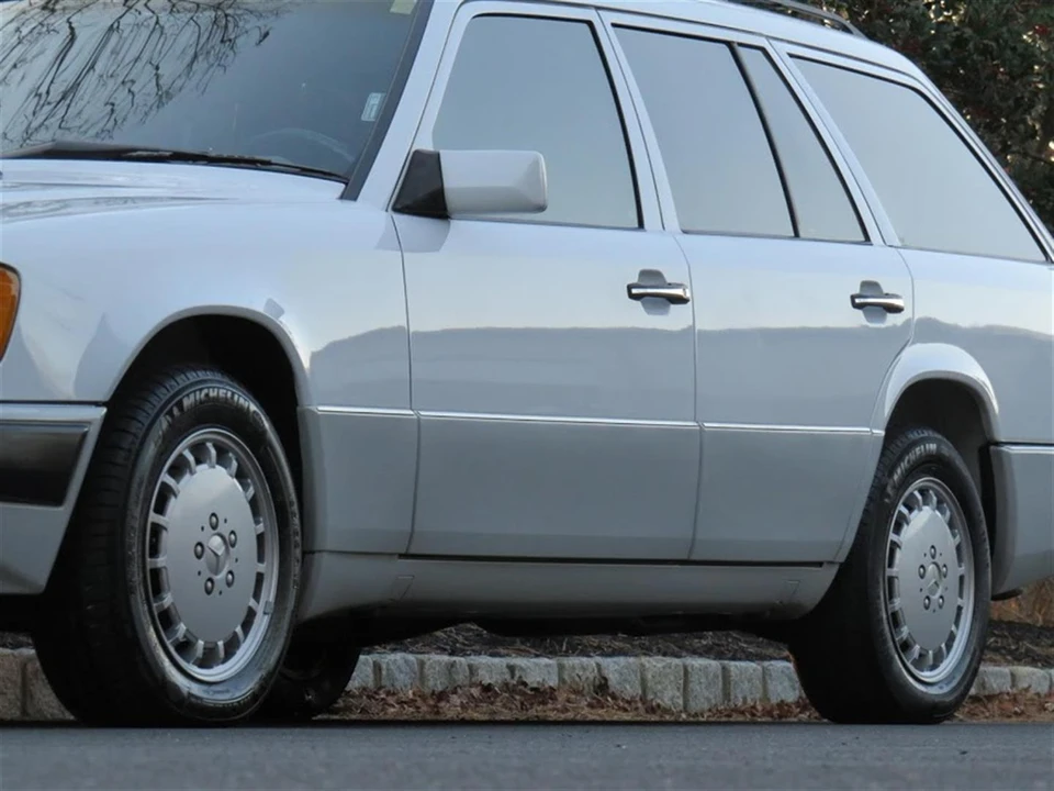 1990 Mercedes-Benz W124 E-Class - Image 27 of 31