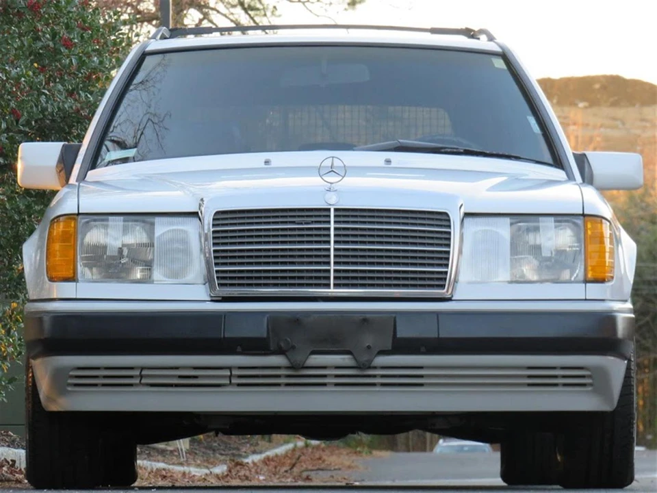 1990 Mercedes-Benz W124 E-Class - Image 15 of 31