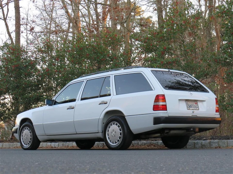 1990 Mercedes-Benz W124 E-Class - Image 5 of 31