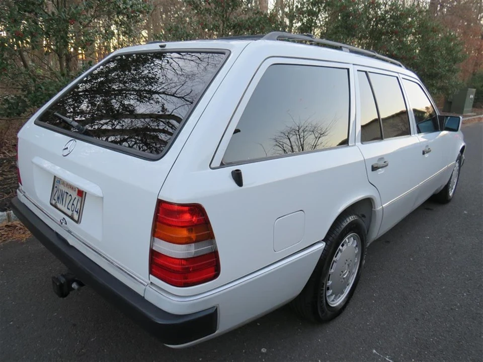 1990 Mercedes-Benz W124 E-Class - Image 8 of 31