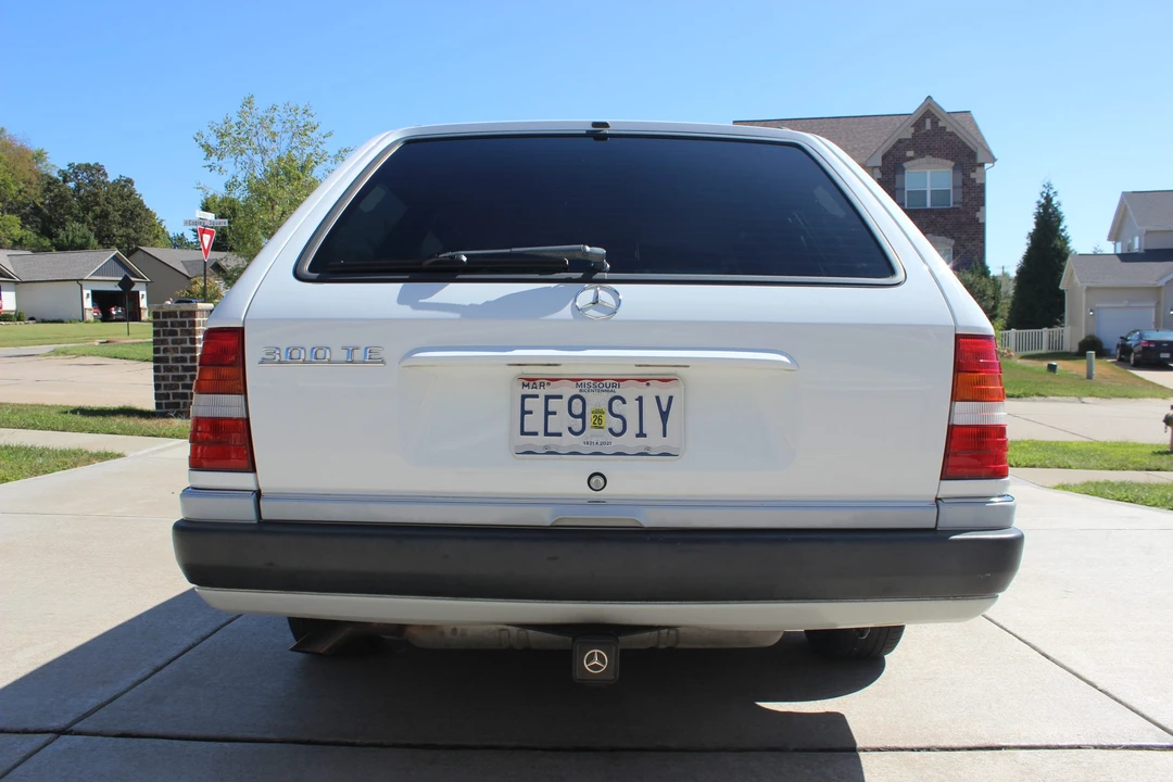 1990 Mercedes-Benz W124 E-Class - Image 31 of 31