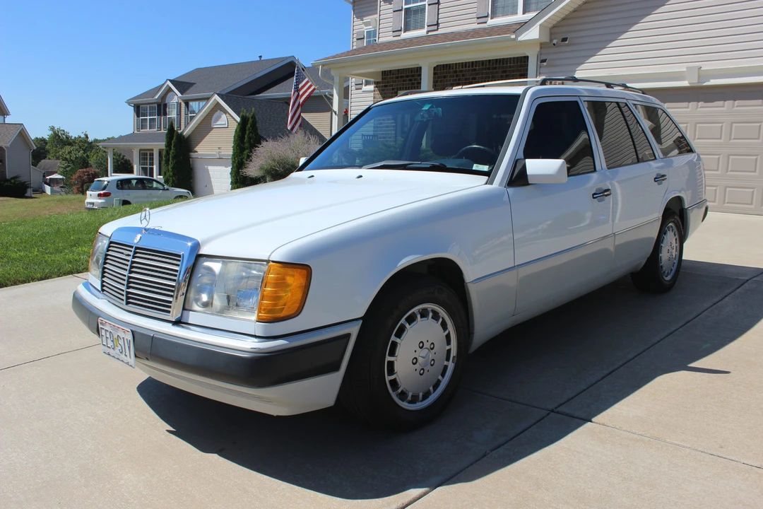 1990 Mercedes-Benz W124 E-Class - Image 16 of 31