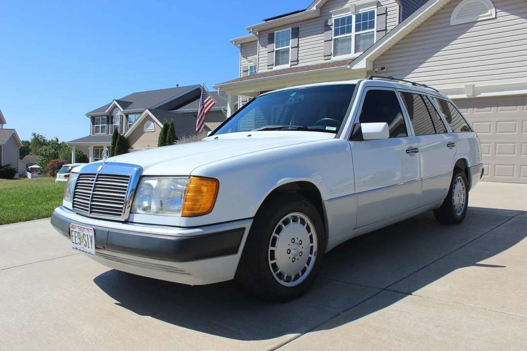1990 Mercedes-Benz W124 E-Class - Image 15 of 31