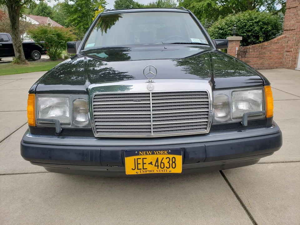 1990 Mercedes-Benz W124 E-Class - Image 7 of 31