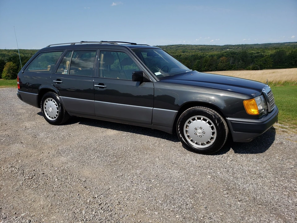 1990 Mercedes-Benz W124 E-Class - Image 15 of 31
