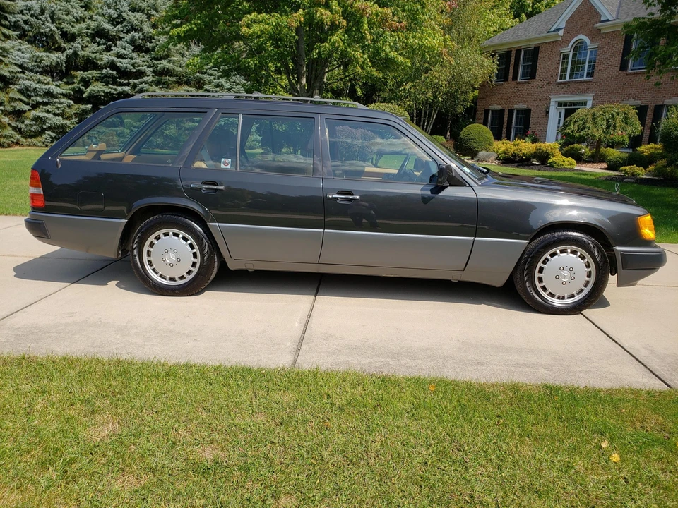 1990 Mercedes-Benz W124 E-Class - Image 16 of 31