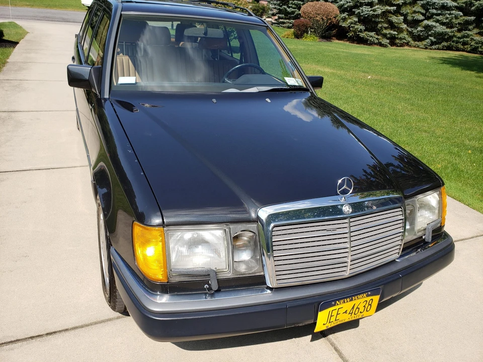 1990 Mercedes-Benz W124 E-Class - Image 9 of 31