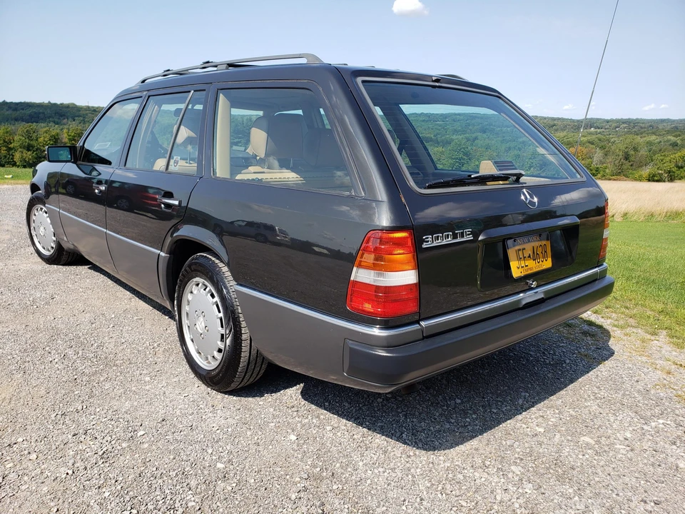 1990 Mercedes-Benz W124 E-Class - Image 28 of 31