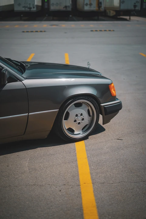 1990 Mercedes-Benz W124 E-Class - Image 27 of 31