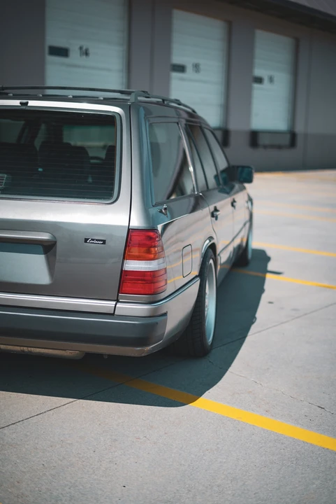 1990 Mercedes-Benz W124 E-Class - Image 28 of 31