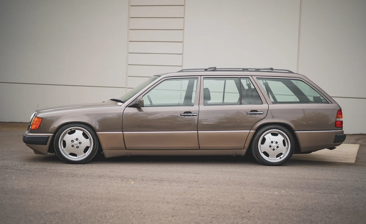 1990 Mercedes-Benz W124 E-Class - Image 5 of 31