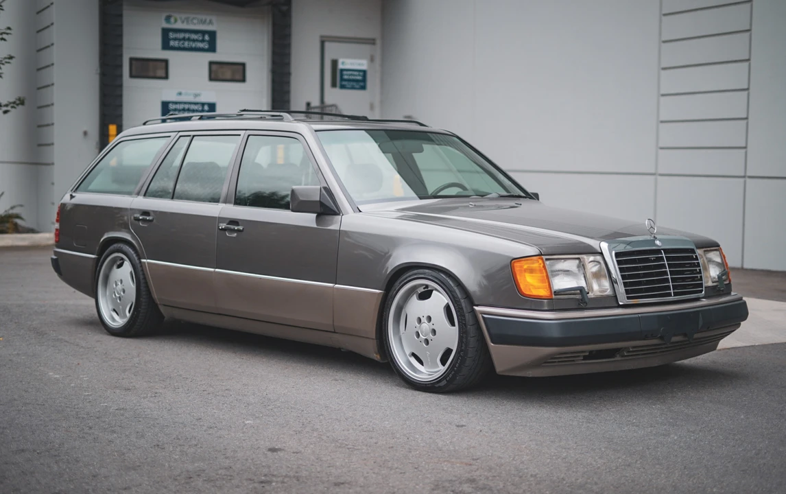 1990 Mercedes-Benz W124 E-Class - Image 2 of 31