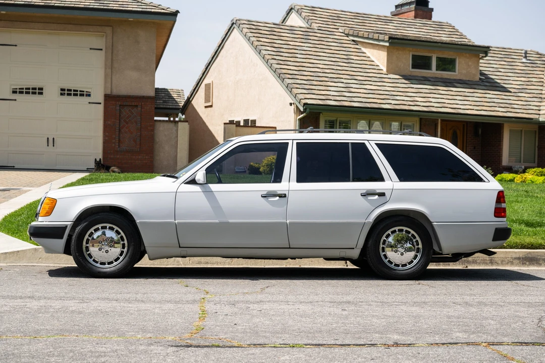 1990 Mercedes-Benz W124 E-Class - Image 8 of 31