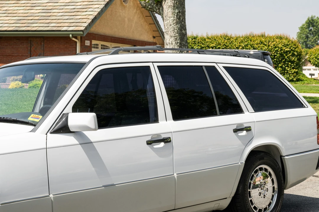 1990 Mercedes-Benz W124 E-Class - Image 21 of 31