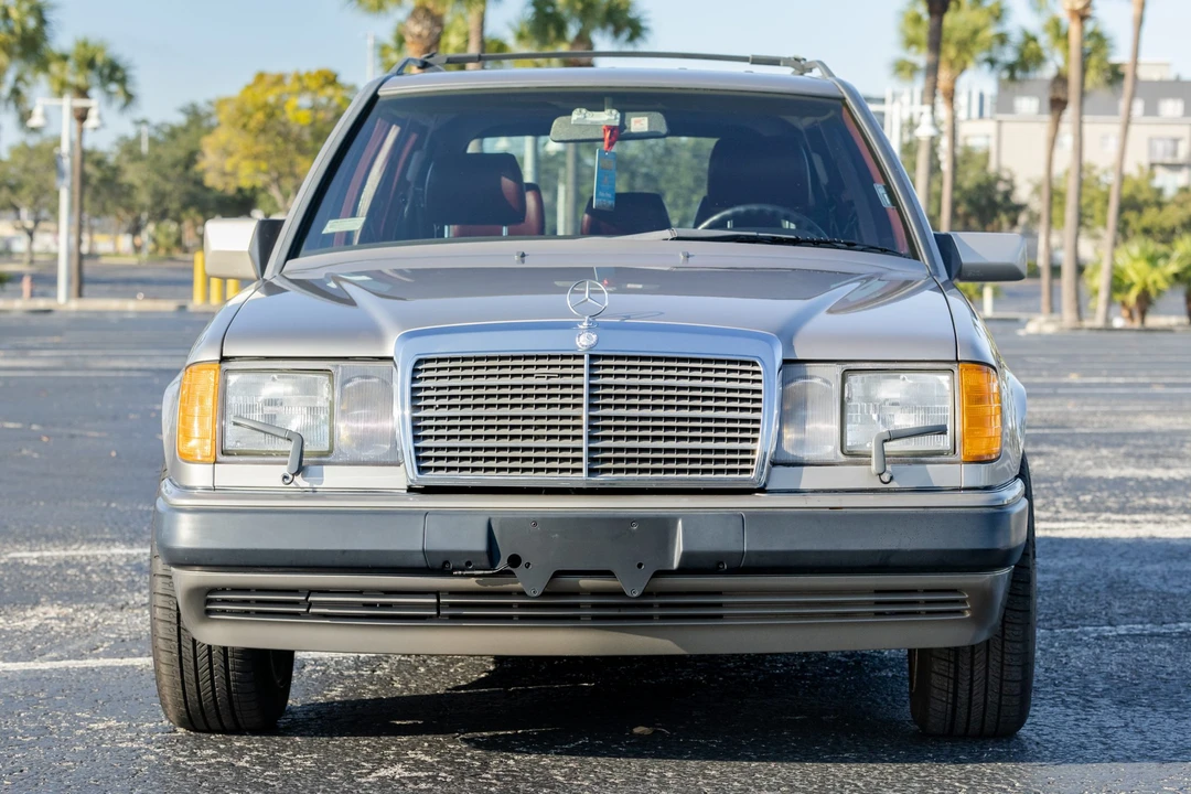 1990 Mercedes-Benz W124 E-Class - Image 3 of 31