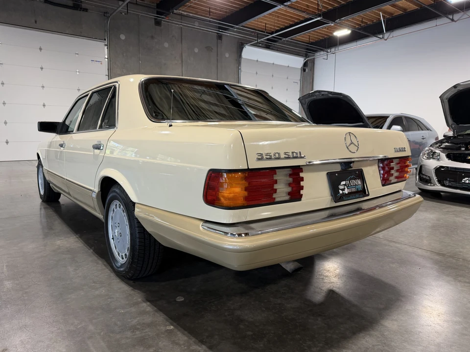 1990 Mercedes-Benz W126 S-Class Sedan - Image 9 of 31