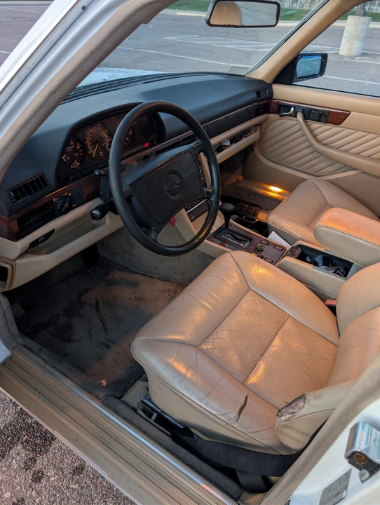 1990 Mercedes-Benz W126 S-Class Sedan - Image 8 of 12