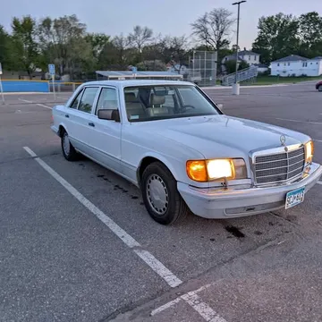 1990 Mercedes-Benz 420 SEL