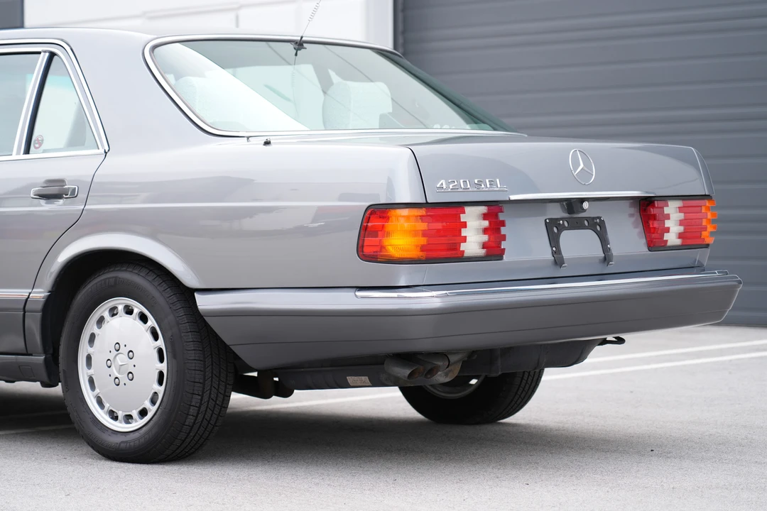 1990 Mercedes-Benz W126 S-Class Sedan - Image 21 of 31