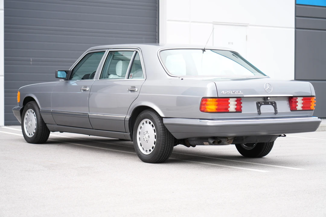 1990 Mercedes-Benz W126 S-Class Sedan - Image 7 of 31