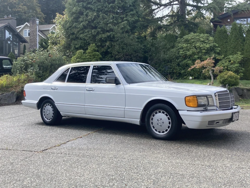 1990 Mercedes-Benz W126 S-Class Sedan - Image 12 of 31