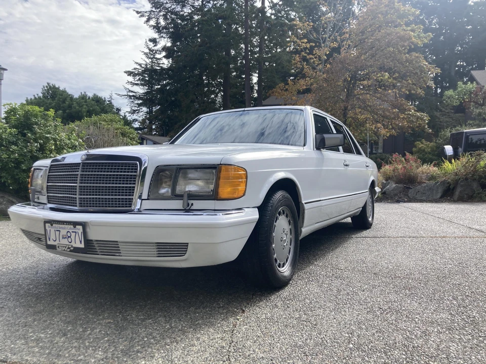 1990 Mercedes-Benz W126 S-Class Sedan - Image 2 of 31