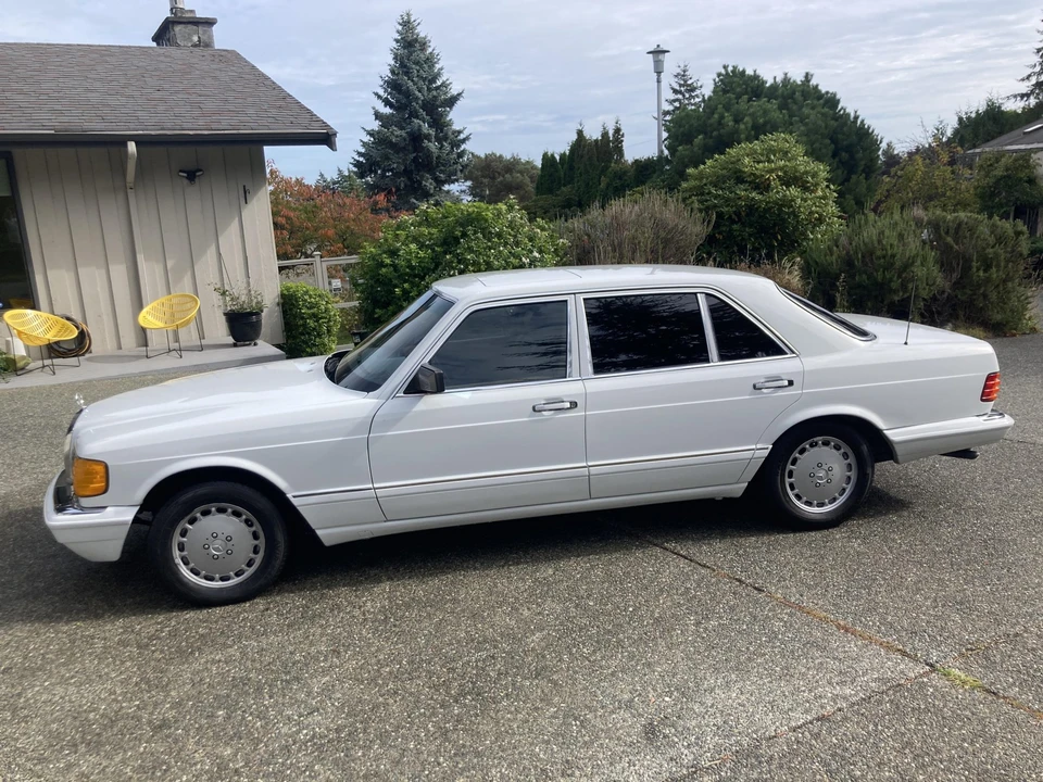 1990 Mercedes-Benz W126 S-Class Sedan - Image 4 of 31