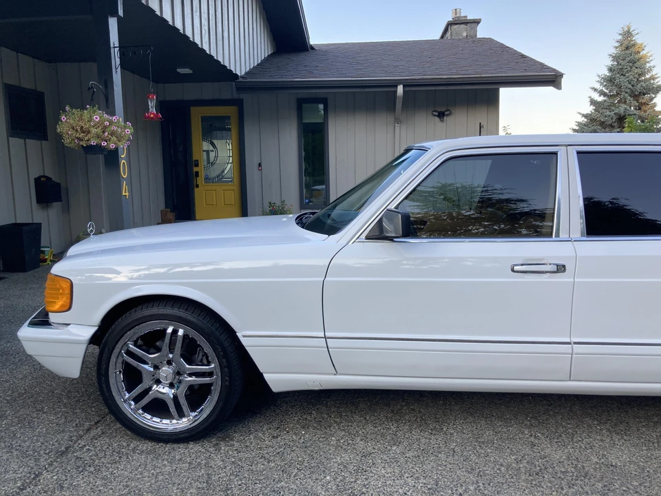 1990 Mercedes-Benz W126 S-Class Sedan - Image 26 of 31