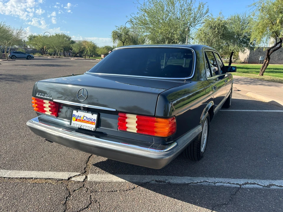 1990 Mercedes-Benz W126 S-Class Sedan - Image 20 of 31