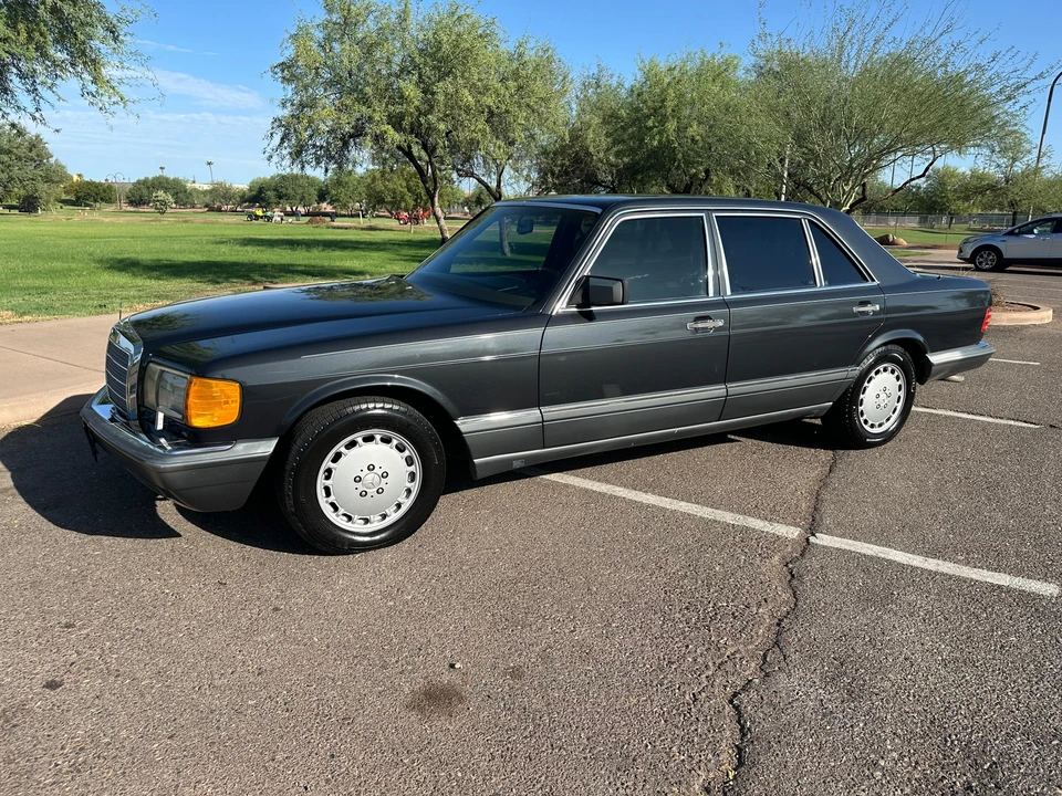 1990 Mercedes-Benz W126 S-Class Sedan - Image 14 of 31