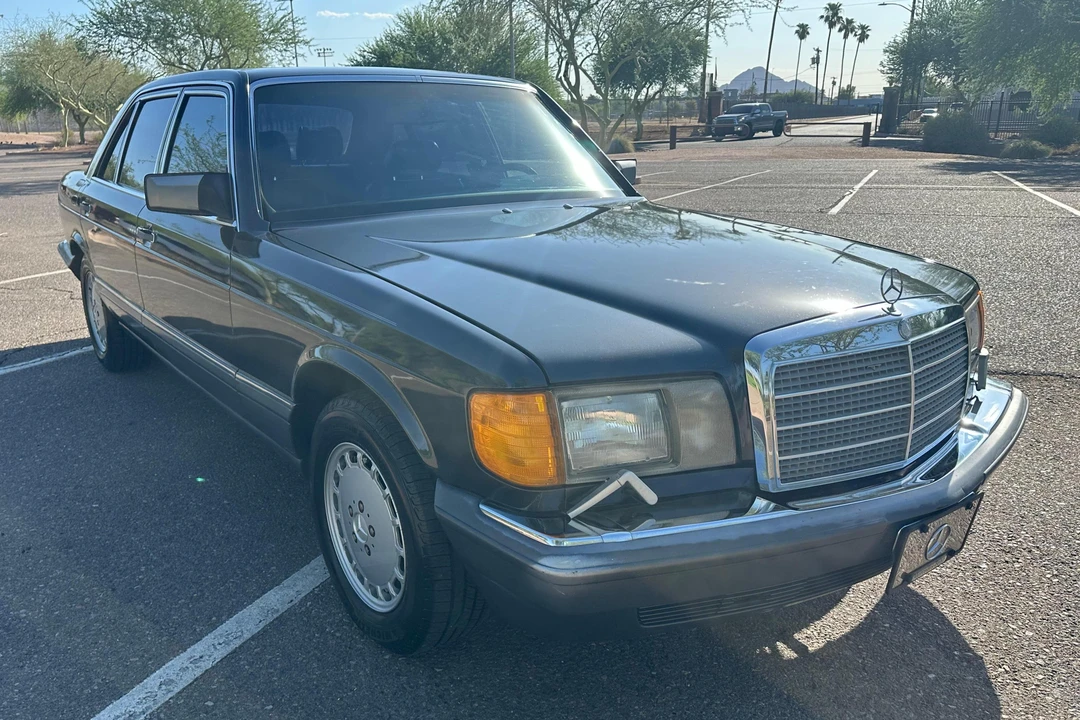1990 Mercedes-Benz W126 S-Class Sedan - Image 3 of 31