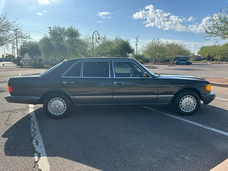 1990 Mercedes-Benz W126 S-Class Sedan - Image 27 of 31
