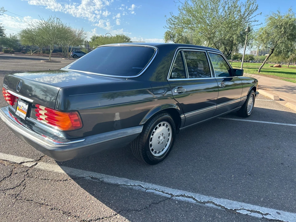 1990 Mercedes-Benz W126 S-Class Sedan - Image 22 of 31