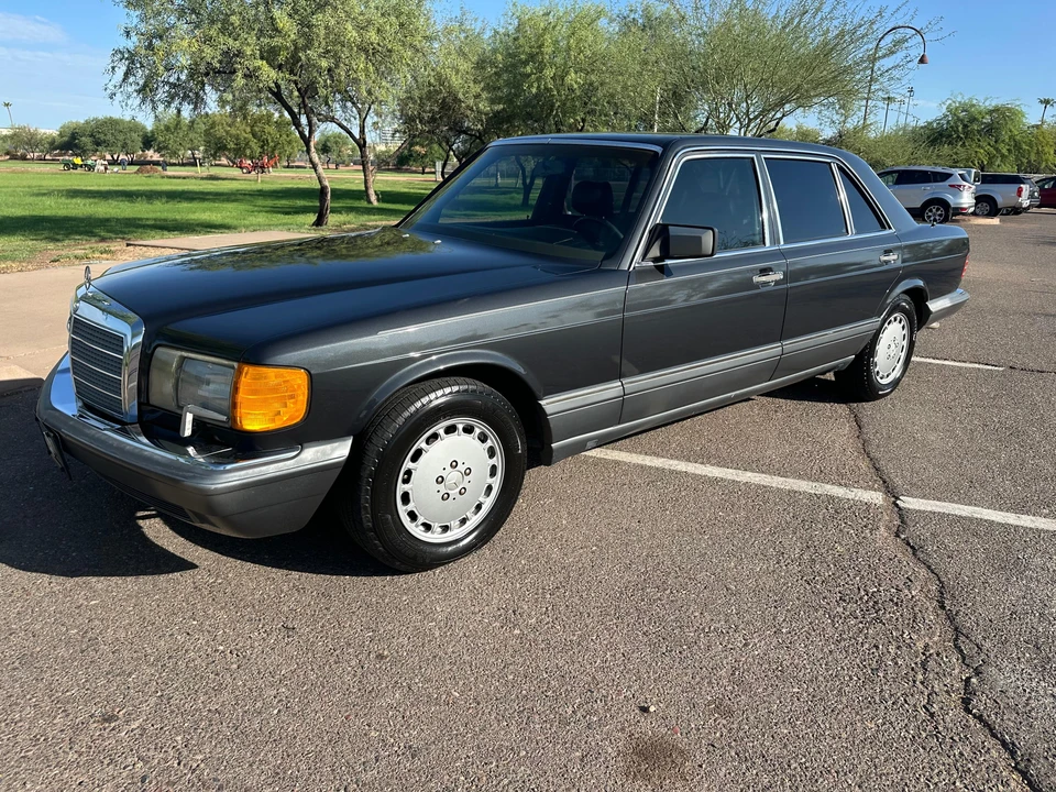 1990 Mercedes-Benz W126 S-Class Sedan - Image 13 of 31