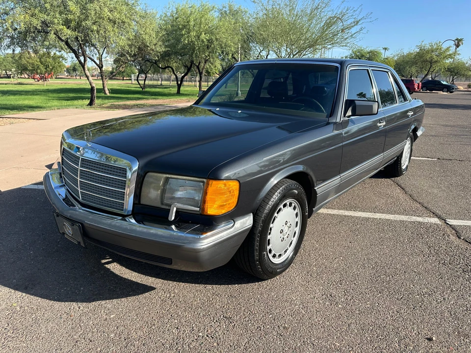 1990 Mercedes-Benz W126 S-Class Sedan - Image 12 of 31