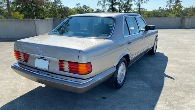 1990 Mercedes-Benz W126 S-Class Sedan - Image 3 of 15