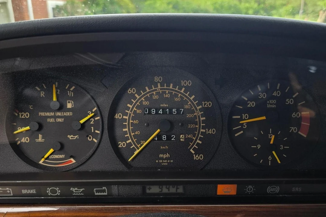 1990 Mercedes-Benz W126 S-Class Sedan - Image 20 of 31