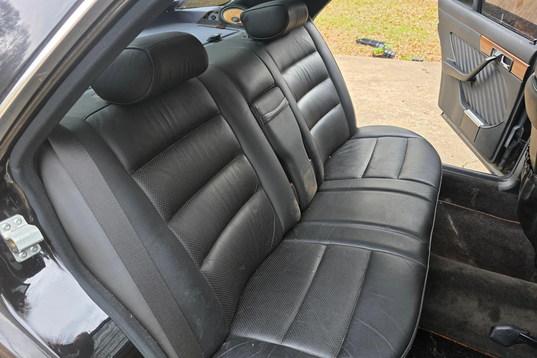 1990 Mercedes-Benz W126 S-Class Sedan - Image 19 of 31
