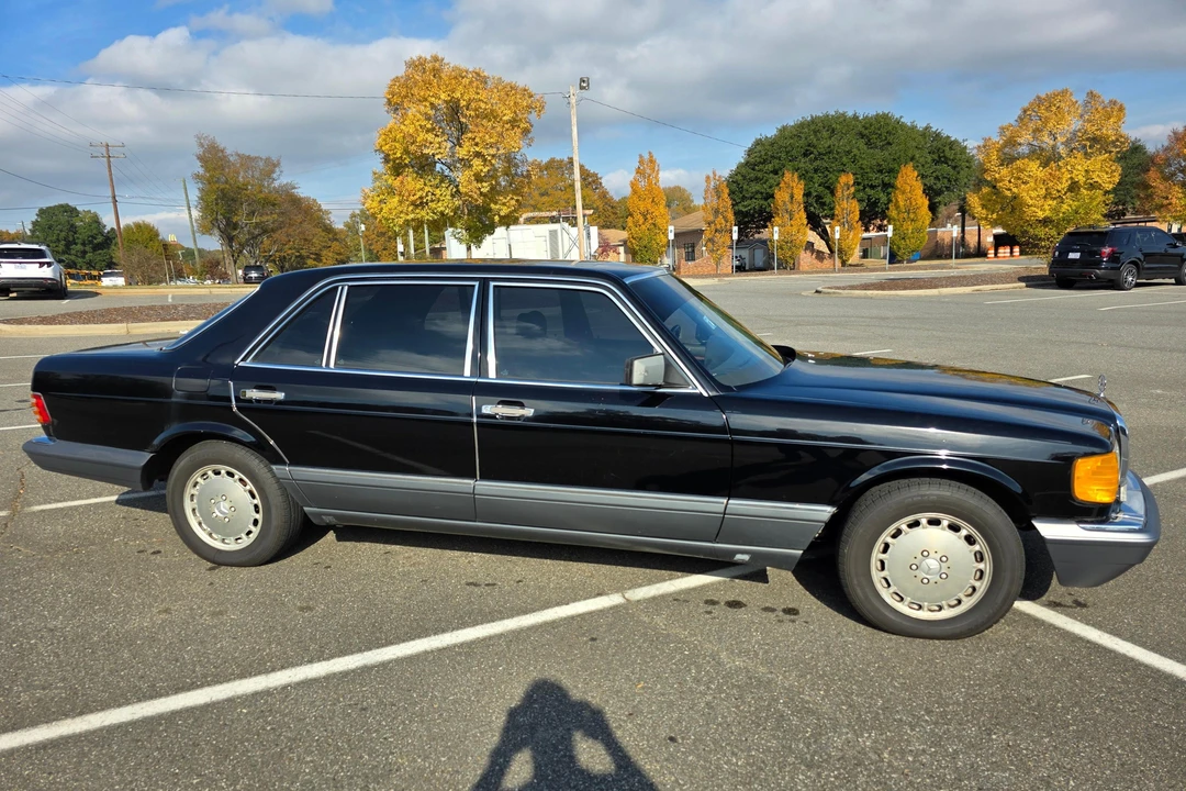1990 Mercedes-Benz W126 S-Class Sedan - Image 3 of 31
