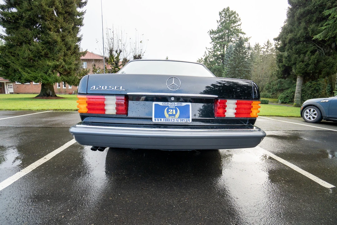 1990 Mercedes-Benz W126 S-Class Sedan - Image 13 of 31