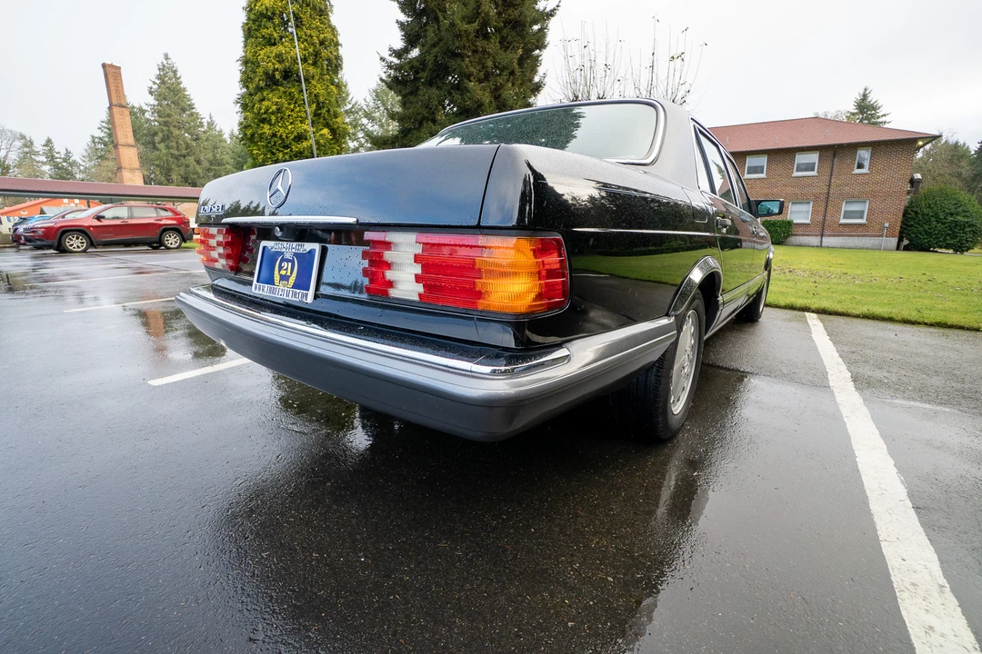 1990 Mercedes-Benz W126 S-Class Sedan - Image 12 of 31