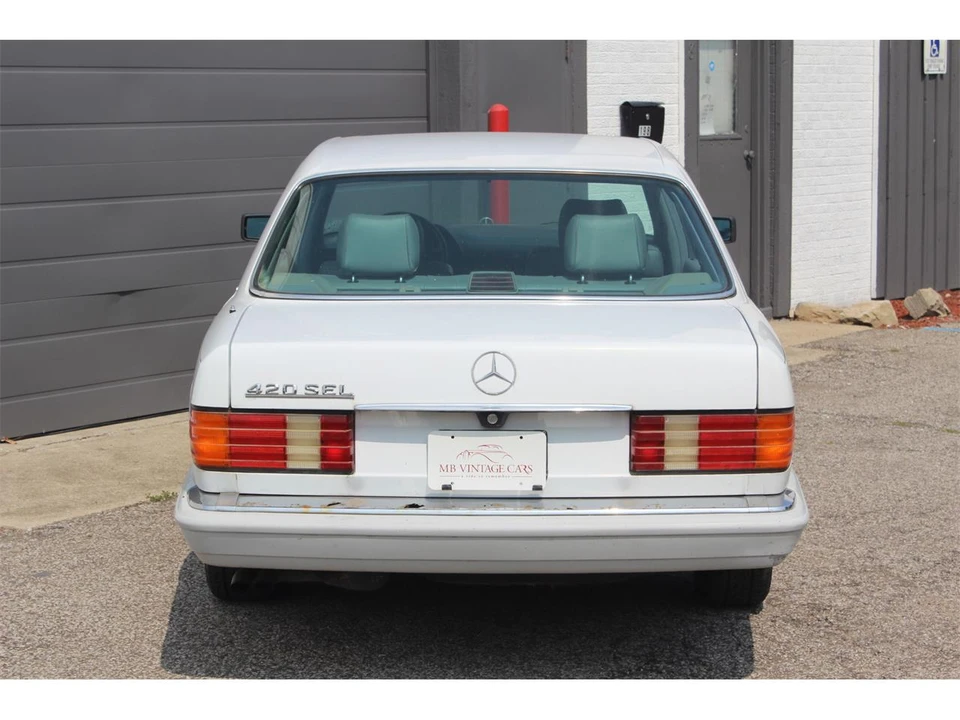 1990 Mercedes-Benz W126 S-Class Sedan - Image 6 of 31