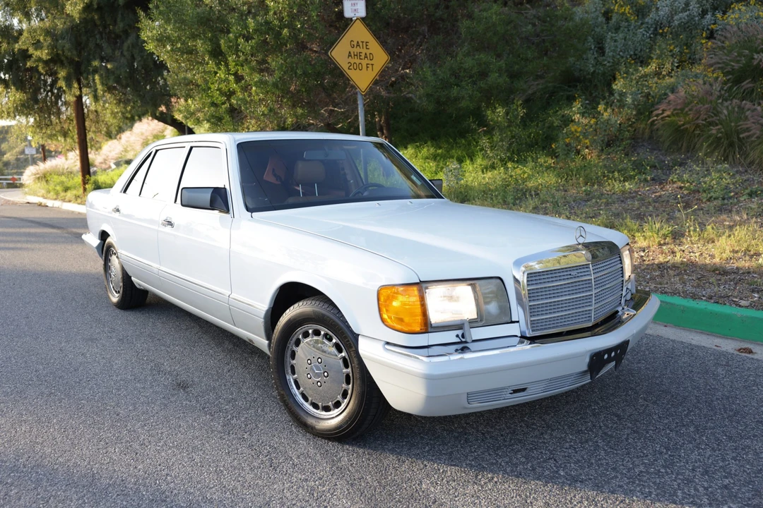 1990 Mercedes-Benz W126 S-Class Sedan - Image 6 of 31