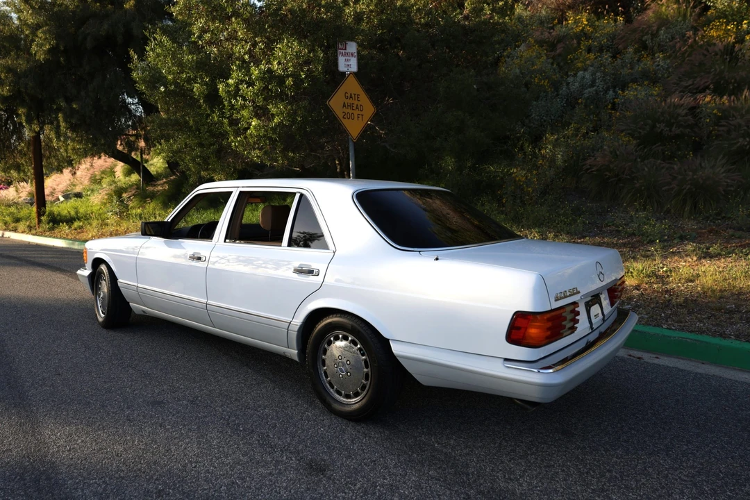 1990 Mercedes-Benz W126 S-Class Sedan - Image 29 of 31
